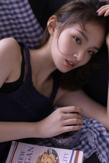 满床春水